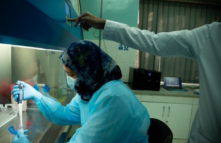 CoViNet : a global network of laboratories