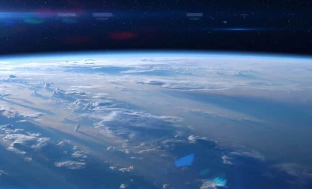 Spraying diamond dust to cool earth - Geoengineering