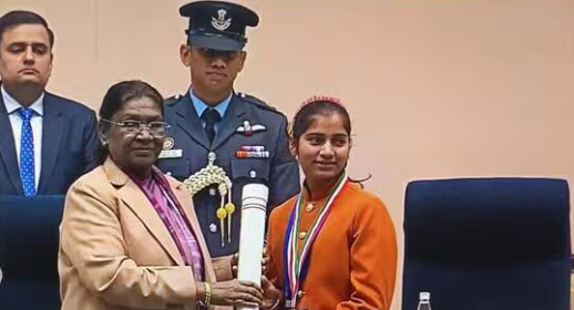 Pooja Pal from Barabanki Received the PM Rashtriya Bal Puraskar