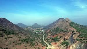 SC takes suo motu cognisance in Aravalli uniform definition case