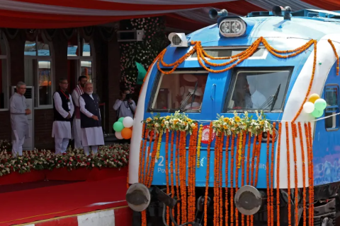 India’s First Hydrogen-Powered Train Launched